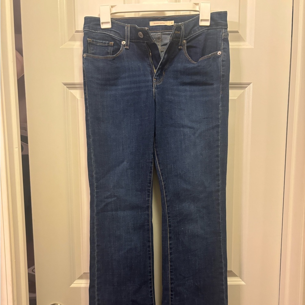Levi’s bootcut women’s jeans